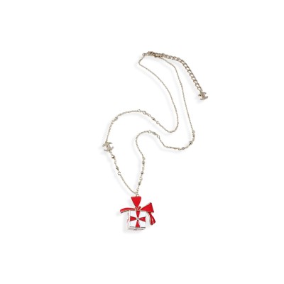 CHANEL CHRISTMAS LIMITED EDITION GOLD DOUBLE C RED GIFT BOX NECKLACE 